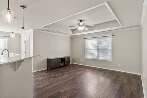 567 Crepe Myrtle Loop, Cabot, AR 72023 photo 6