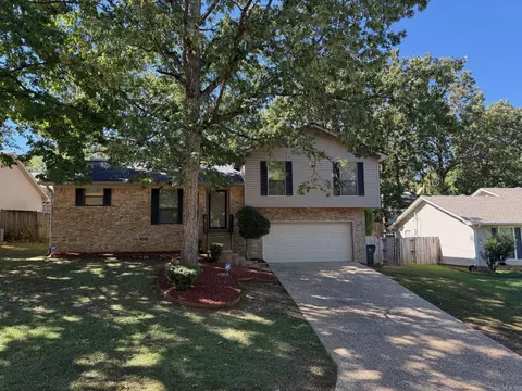 310 Nix Rd, Little Rock, AR 72211