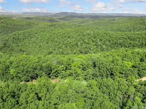 267 Nc 332 # B, Marble Falls, AR 72648