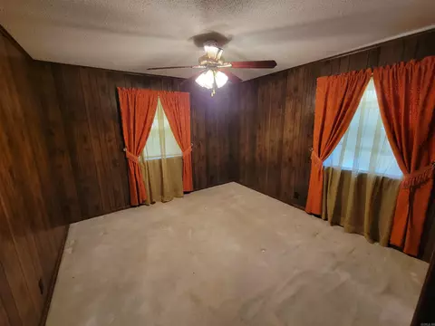 518 Pine St, Clinton, AR 72031 photo 14