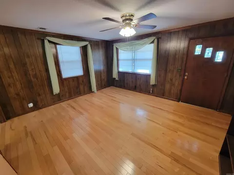 518 Pine St, Clinton, AR 72031 photo 2