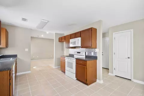 Entry Way - 31 Waterloo Loop, Vilonia, AR 72173 photo 2 of 3