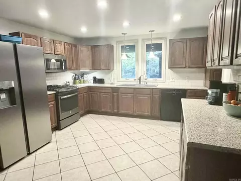 Kitchen - 4440 Divoky Rd, Pine Bluff, AR 71603 photo 1 of 2