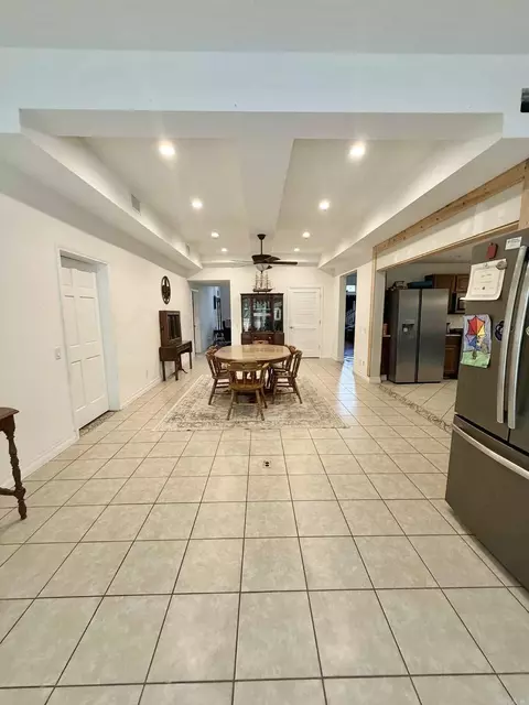 Dining - 4440 Divoky Rd, Pine Bluff, AR 71603 photo 1 of 1