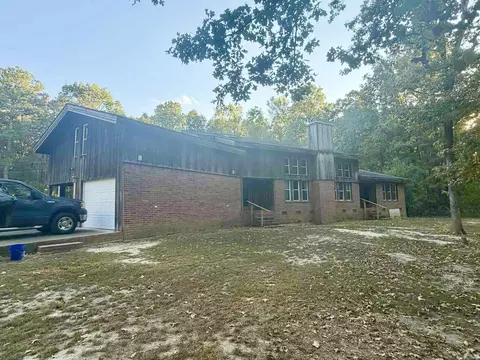 Exterior - 4440 Divoky Rd, Pine Bluff, AR 71603 photo 8 of 9
