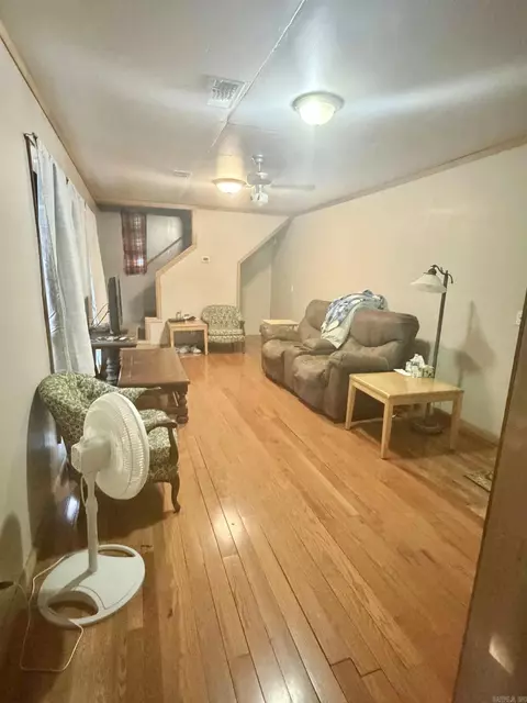 Living - 4440 Divoky Rd, Pine Bluff, AR 71603 photo 3 of 3