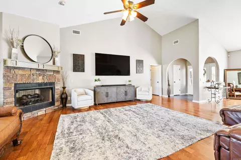 5906 Westminster, Benton, AR 72019 photo 3