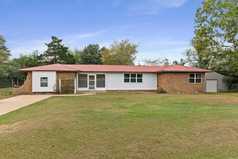 Exterior - 729 Swinging Bridge Rd, Beebe, AR 72012 photo 1 of 9