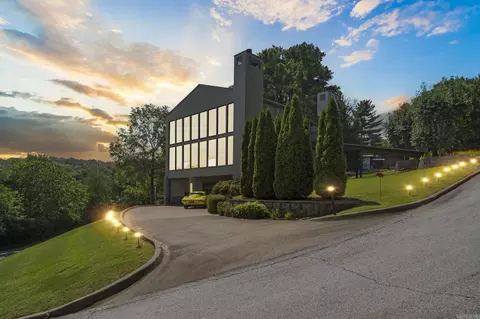 1140 E Lakefront Dr, Fayetteville, AR 72703