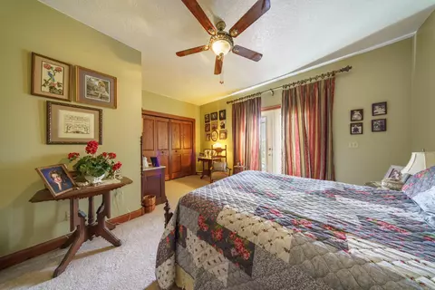 Bedroom - 345 Backbone Rd, Evening Shade, AR 72532 photo 2 of 3