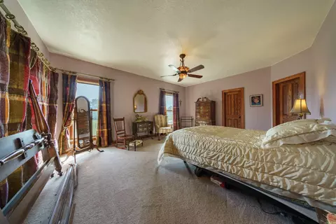 Bedroom - 345 Backbone Rd, Evening Shade, AR 72532 photo 3 of 3