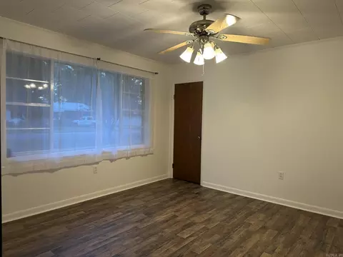 Living - 518 Fifth St, Conway, AR 72032 photo 1 of 1