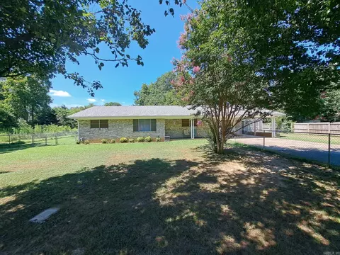Exterior - 518 Fifth St, Conway, AR 72032 photo 2 of 8