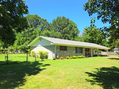 Exterior - 518 Fifth St, Conway, AR 72032 photo 3 of 8