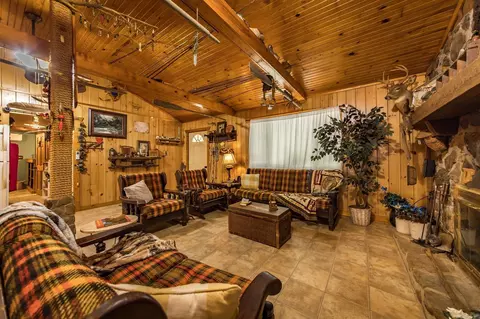 1787 Meadow Creek Rd, Clinton, AR 72031 photo 12
