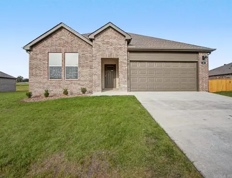 26 Plantation Dr, Mayflower, AR 72106