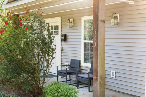 303 Dobbs St, Benton, AR 72015 photo 4