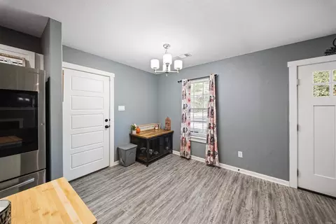 303 Dobbs St, Benton, AR 72015 photo 16