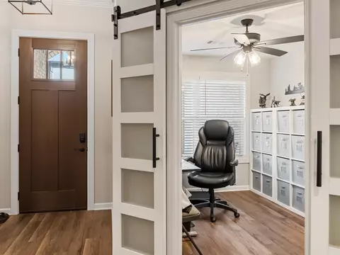 Entry Way - 1433 Woolridge Dr, Benton, AR 72015 photo 1 of 3