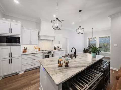 Kitchen - 1433 Woolridge Dr, Benton, AR 72015 photo 1 of 5