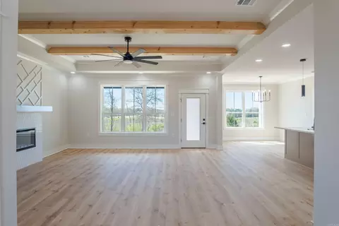 Living - 240 Michelle Dr, Beebe, AR 72012 photo 6 of 6