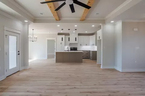 Living - 240 Michelle Dr, Beebe, AR 72012 photo 2 of 6