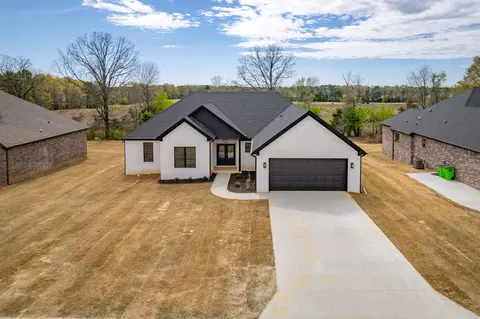 Exterior - 240 Michelle Dr, Beebe, AR 72012 photo 3 of 5