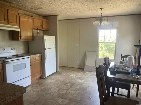 Kitchen - 355 Signal Hill Rd, Mountain View, AR 72560 photo 1 of 1