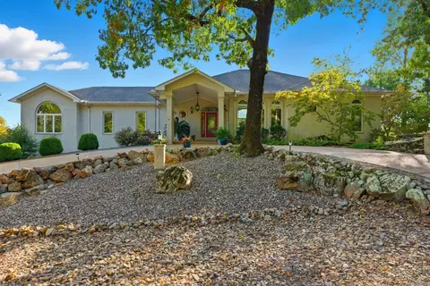 19 Lago Dr, Hot Springs Village, AR 71909