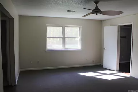Bedroom - 7728 Gaddy Koonce Rd, Pine Bluff, AR 71603 photo 5 of 10