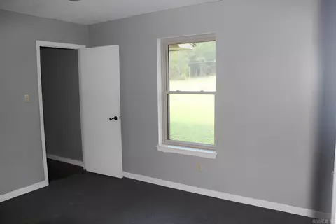 Bedroom - 7728 Gaddy Koonce Rd, Pine Bluff, AR 71603 photo 4 of 10