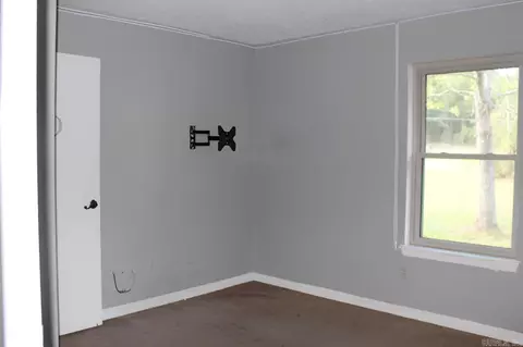 Bedroom - 7728 Gaddy Koonce Rd, Pine Bluff, AR 71603 photo 3 of 10