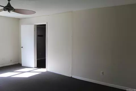 Bedroom - 7728 Gaddy Koonce Rd, Pine Bluff, AR 71603 photo 6 of 10