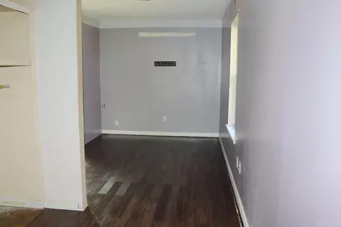 Living - 7728 Gaddy Koonce Rd, Pine Bluff, AR 71603 photo 3 of 5