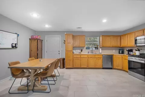 343 Lamplighter Dr, Benton, AR 72015 photo 10
