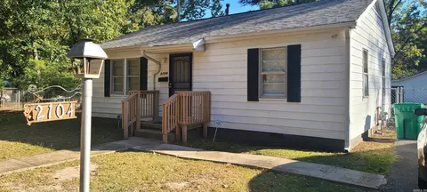 Exterior - 2104 W 21st Ave, Pine Bluff, AR 71603 photo 1 of 1