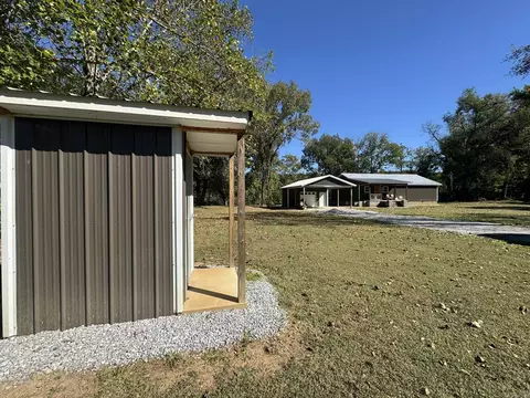 Exterior - 701 Sunset Vly, Mountain View, AR 72560 photo 10 of 13