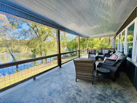 Exterior - 701 Sunset Vly, Mountain View, AR 72560 photo 5 of 13