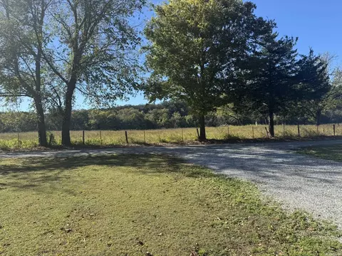 Exterior - 701 Sunset Vly, Mountain View, AR 72560 photo 11 of 13