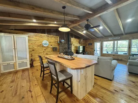 Kitchen - 701 Sunset Vly, Mountain View, AR 72560 photo 4 of 4