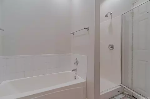 Bath - 901 Balcom Ln, Trumann, AR 72472 photo 5 of 6