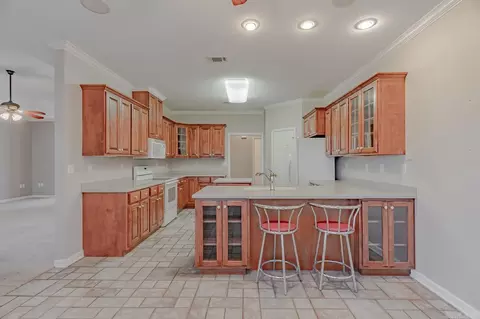 Kitchen - 901 Balcom Ln, Trumann, AR 72472 photo 1 of 7
