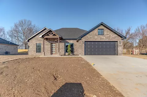 217 Woodland Trl, Bono, AR 72416