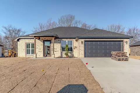 219 Woodland Trl, Bono, AR 72416