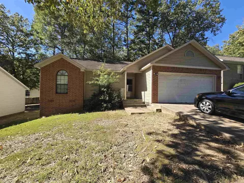 2208 Singleton Cv, Little Rock, AR 72204