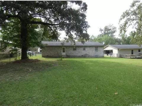 Exterior - 1427 Maple St, Malvern, AR 72104 photo 1 of 1