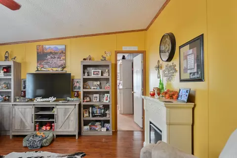 108 S Tilley Rd, Hatfield, AR 71945 photo 9