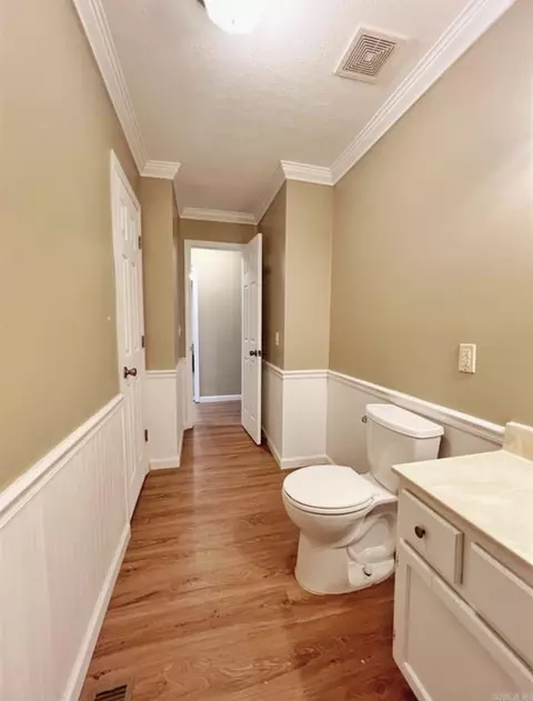 Entry Way - 2543 Bonetown Rd, Sidney, AR 72577 photo 5 of 5