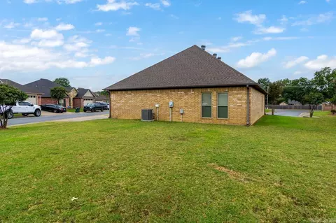 2400 Eighteen Loop, Conway, AR 72034 photo 25