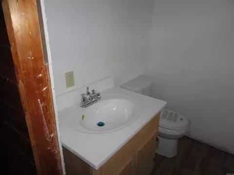 Bath - 233 Piney Rd, Marshall, AR 72650 photo 5 of 5